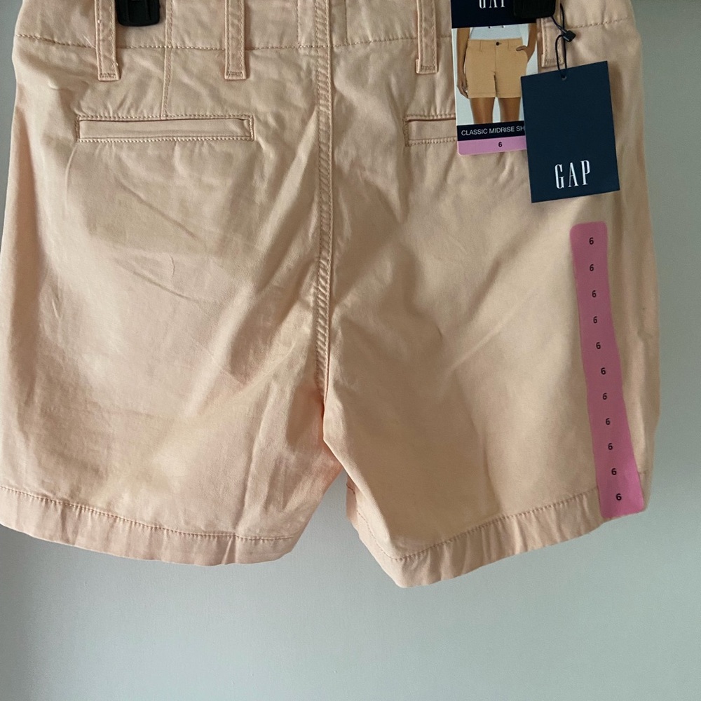 Women's Peach Shorts - Picture 2 of 3